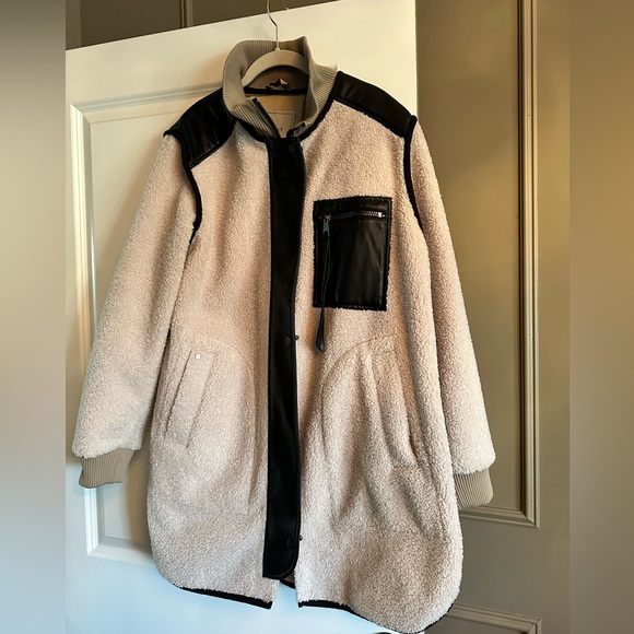 Adroit Audrey Jacket - Picture 8 of 10